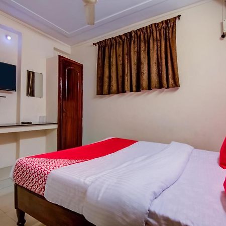 Oyo Hotel Lakshmi Paradise Визакхапатнам Екстериор снимка