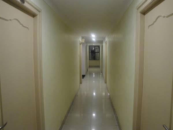 Oyo Hotel Lakshmi Paradise Визакхапатнам Екстериор снимка