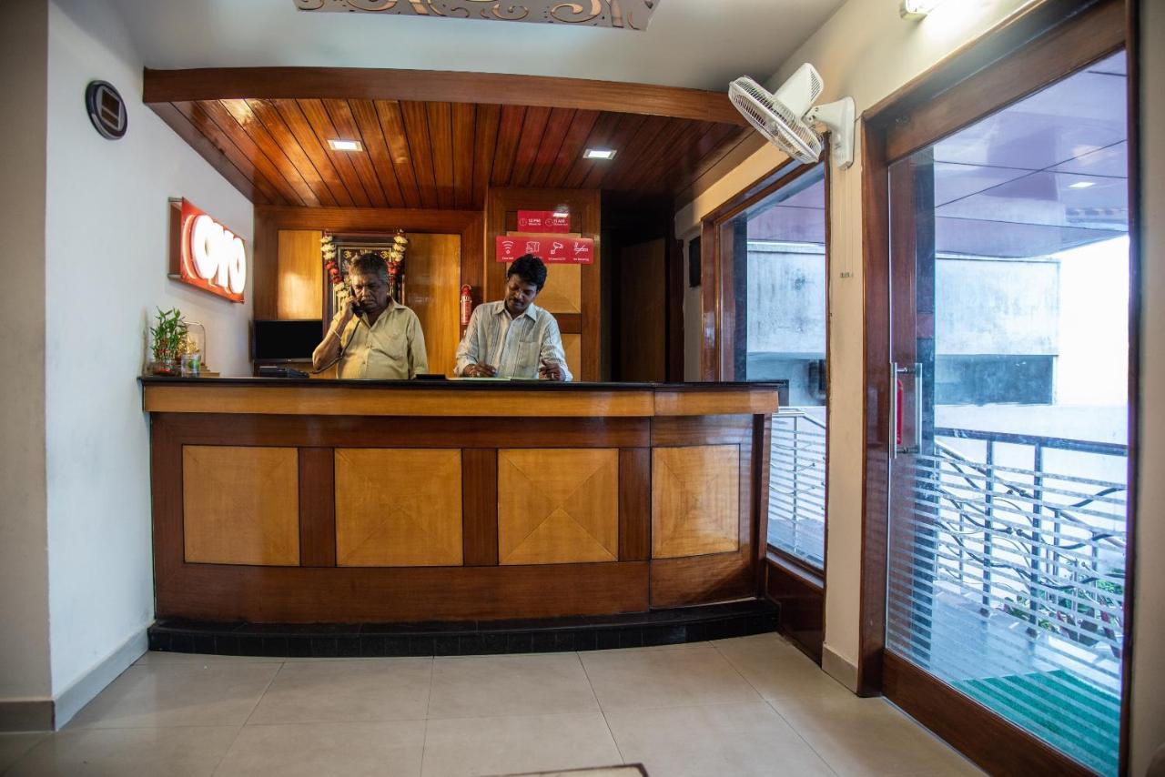 Oyo Hotel Lakshmi Paradise Визакхапатнам Екстериор снимка