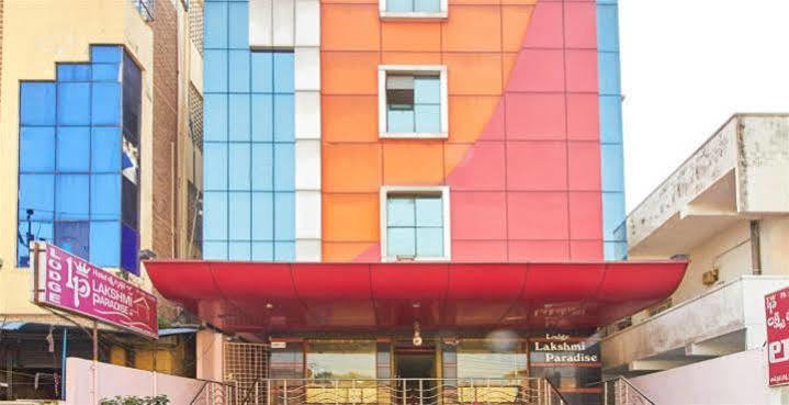 Oyo Hotel Lakshmi Paradise Визакхапатнам Екстериор снимка